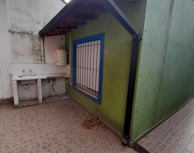 Edificio Comercial en venta - 6 dormitorios 5 baños - 4250 mts2 - Hurlingham 2