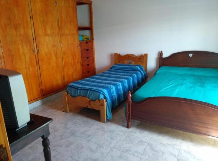 Complejo de Cabañas en venta - 4 Dormitorios 3 Baños - Cocheras - Necochea 2