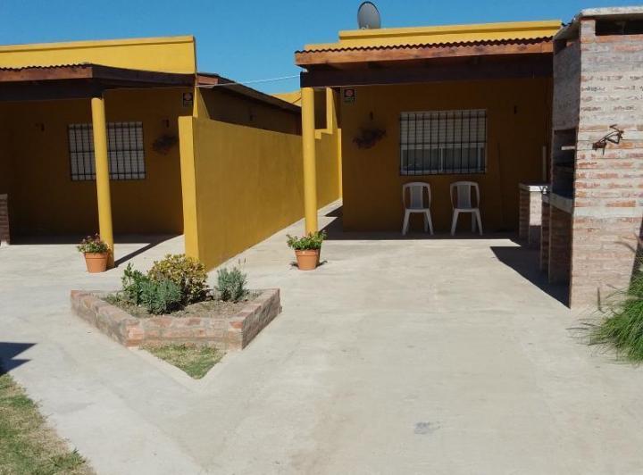 Edificio Comercial en venta - 3 Dormitorios 3 Baños - Cochera - 400Mts2 - Chascomus 3