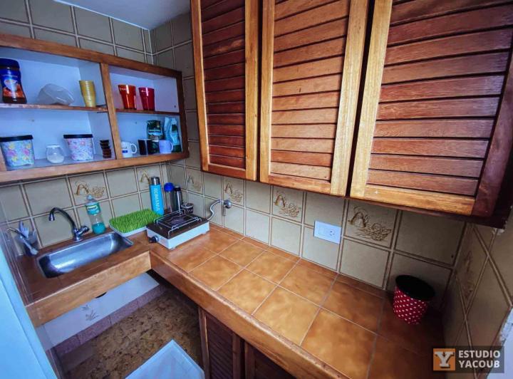 Edificio Comercial en venta - 7 Consultorios 3 Dormitorios 7 Baños - 428Mts2 - Berisso 2