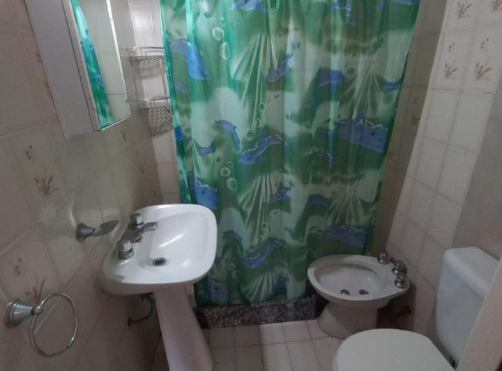 Edificio Comercial en venta - 7 Dormitorios 5 Baños - Cochera - Villa Gesell 1