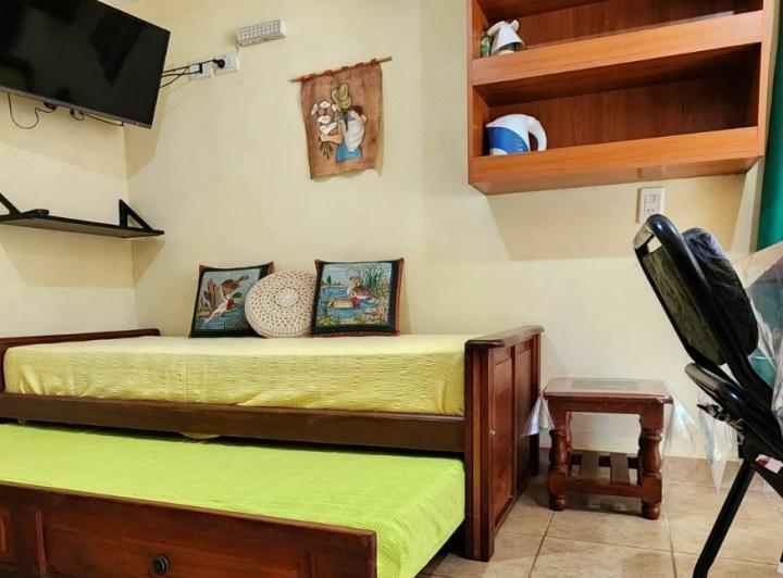 Complejo Habitacional En Venta - 2 Bloques - 6 Departamentos 8 Baños - 900mts2 totales - Mar Azul 2