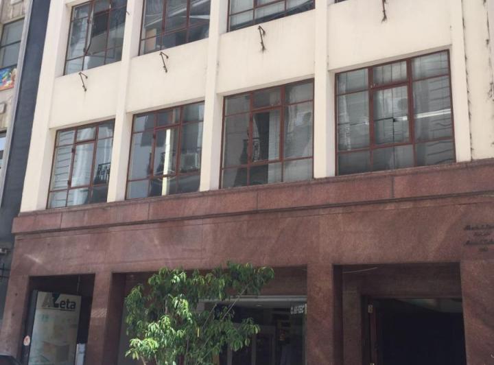 Oficina en venta - Recepción - Sala de Reuniones - Privados - Baño - 150Mts2 - San Nicolás 5