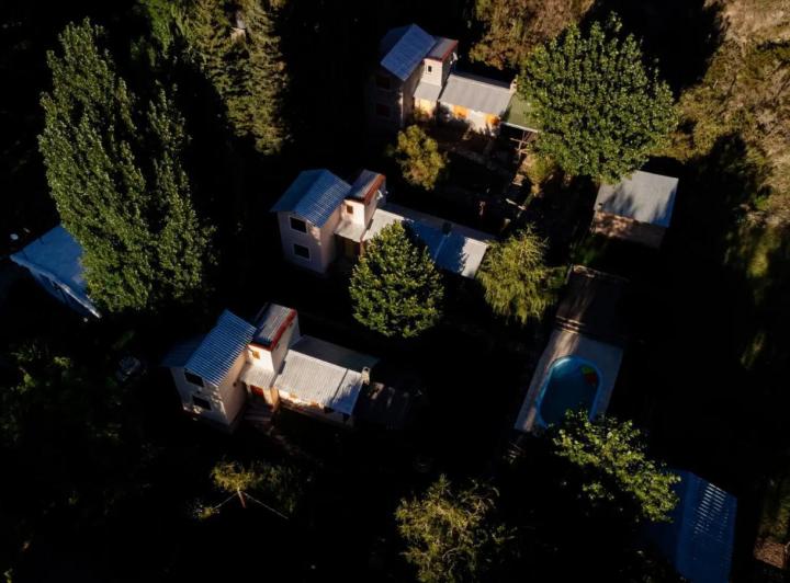 Complejo de Cabañas en venta - 6 Dormitorios 3 Baños - 1.000Mts2 - Luján de Cuyo, Mendoza 2