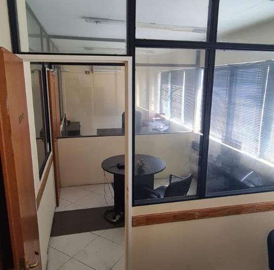 Edificio Comercial en venta - 12 Oficinas - Baños - Cocheras - 480Mts2 - Parque Patricios 4