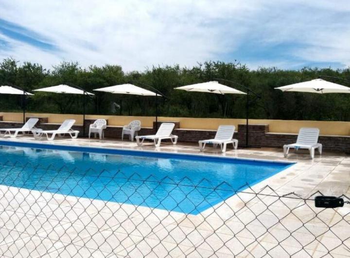 Edificio Comercial en venta - 13 Dormitorios 7 Baños - 14.300Mts2 - Córdoba 5