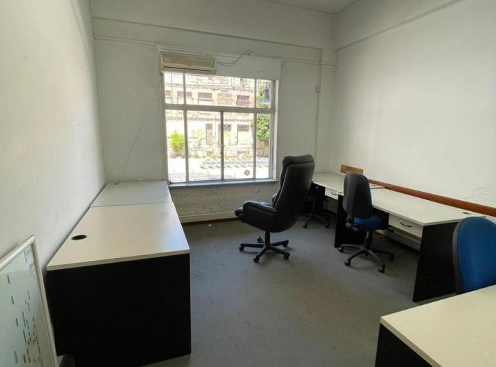 Oficina en venta - 6 Despachos 2 Baños - 270Mts2 - Monserrat 3