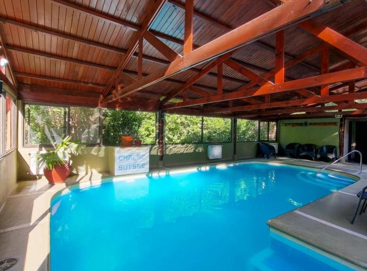 Edificio Comercial en Venta - 20 Dormitorios 24 Baños - 4120mts2 Villa General Belgrano 1
