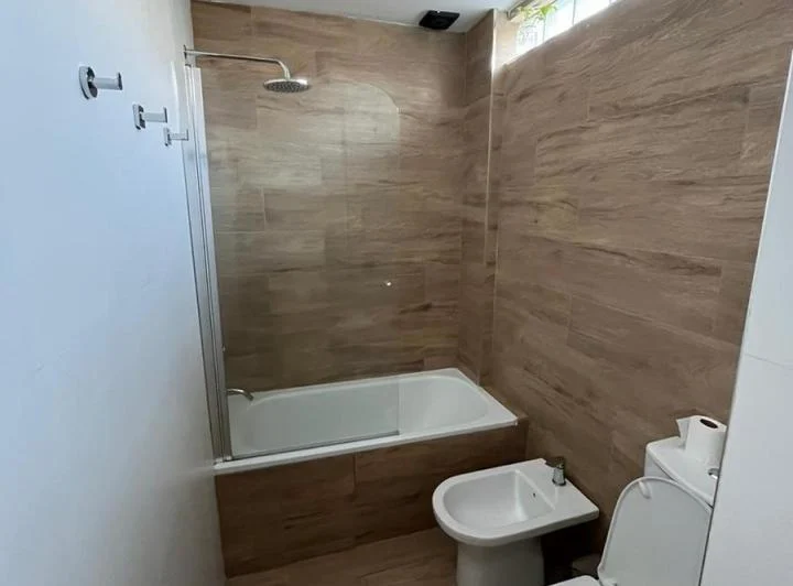 Departamento en alquiler - 2 Dormitorios 1 Baño - 120Mts2 - Coghlan 3