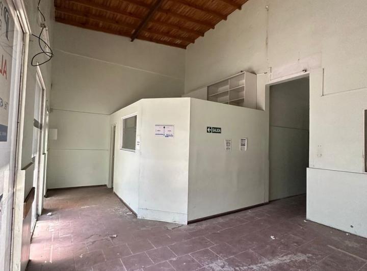 Edificio comercial en venta - 2 Salas de Espera 6 Consultorios - 333Mts2 - La Plata 1