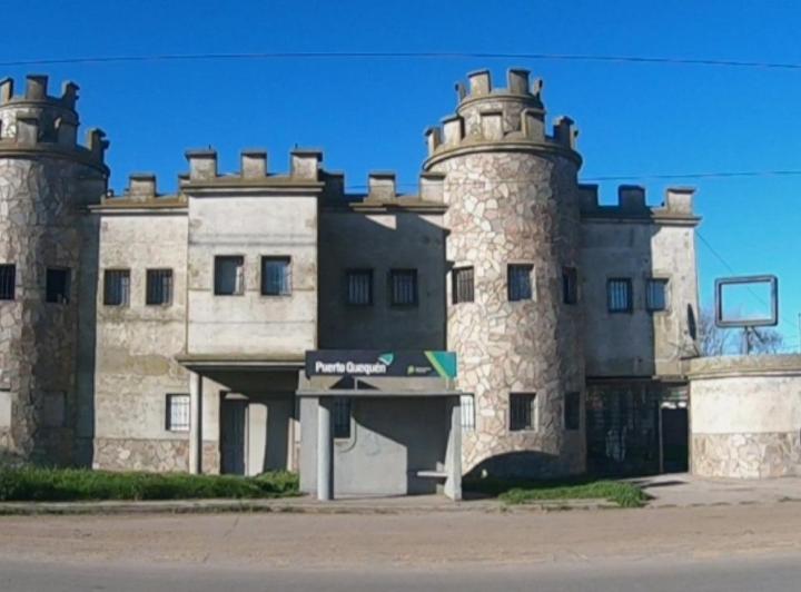 Local en venta - 1 Dormitorio 6 Baños Oficinas - 1060Mts2 - Quequén 2
