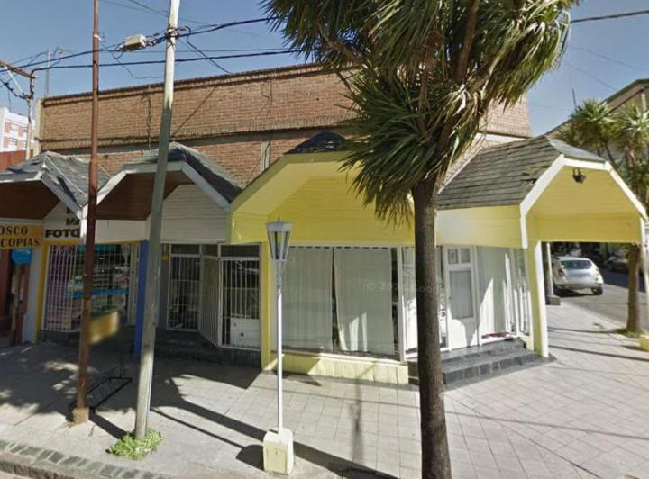 Locales en venta - 6 Locales 2 Baños - 250Mts2 - Necochea 1