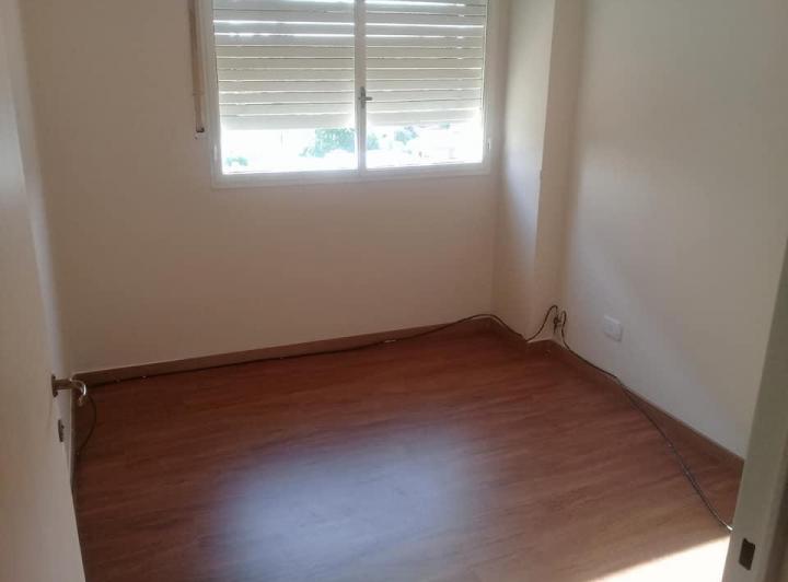 Departamento en venta - 3 dormitorios 1 baño - Cochera -75 m2 - La Plata 4