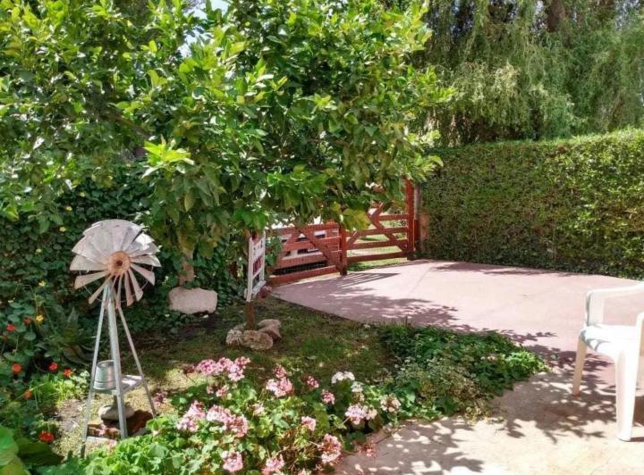 Casa venta - 3 dormitorios 2 baños - 135mts2 totales - Barrio Chapadmalal 1