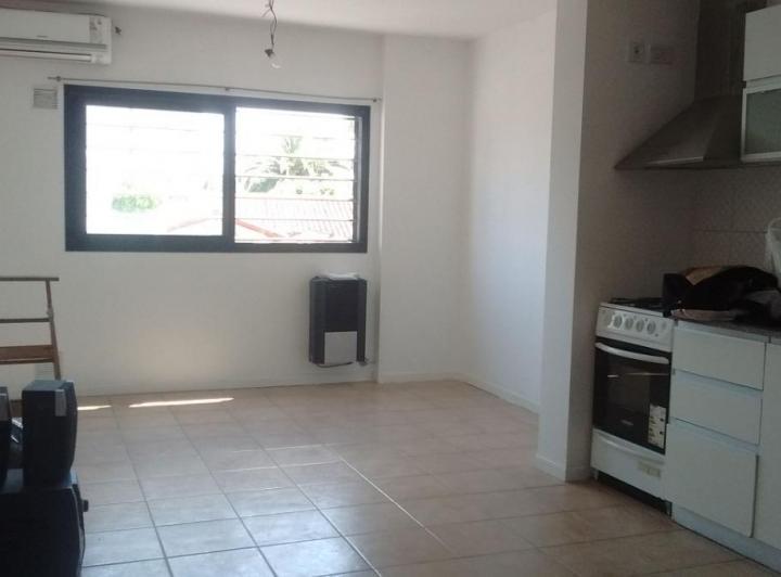 Departamento monoambiente - 1 baño - 30Mts2 - Berazategui 3