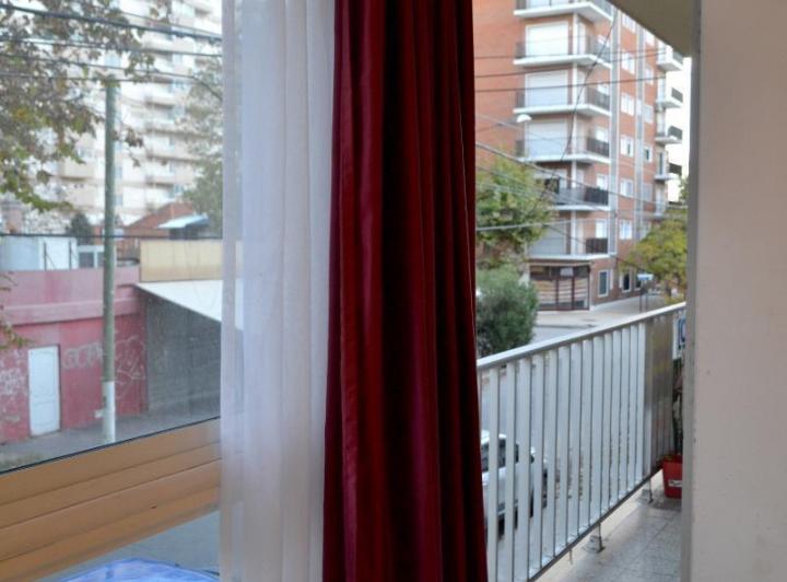 Departamento en venta - 3 Dormitorios 2 Baños - Cochera - 79Mts2 - Miramar 4