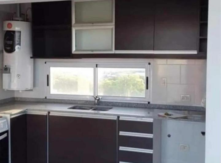 Departamento en venta - 3 Dormitorios 1 Baño - Cochera - 100Mts2 - Florencio Varela 2