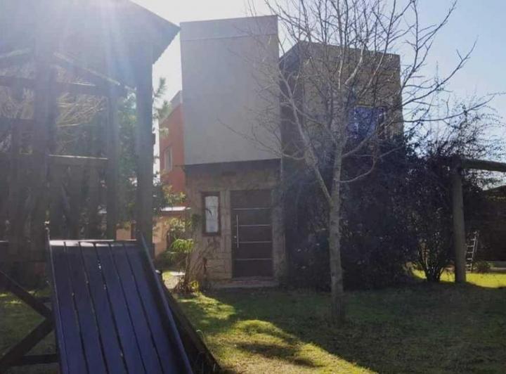 Casa en venta - 2 Dormitorios 3 Baños - Cochera - 555Mts2 - Costa del Este 2