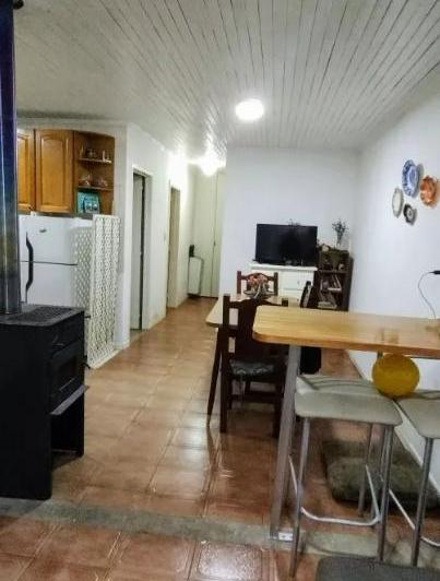 Casa en venta - 2 Dormitorios 1 Baño - Cochera - 120Mts2 - Necochea 5