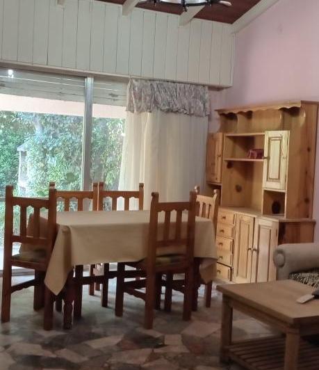 Casa en venta - 3 Dormitorios 2 Baños - 300Mts2 - Necochea 3