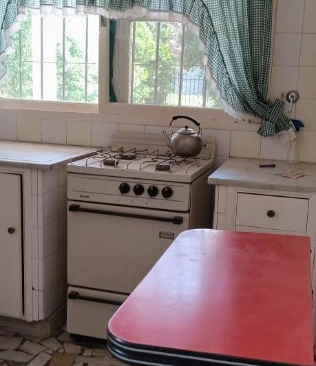 Casa en venta - 3 Dormitorios 2 Baños - 300Mts2 - Necochea 2