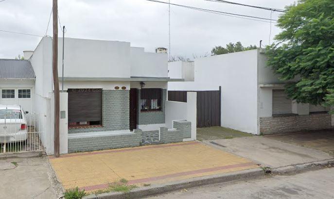 Casa en venta - 3 Dormitorios 2 Baños - Cochera - 400Mts2 - Tandil 2