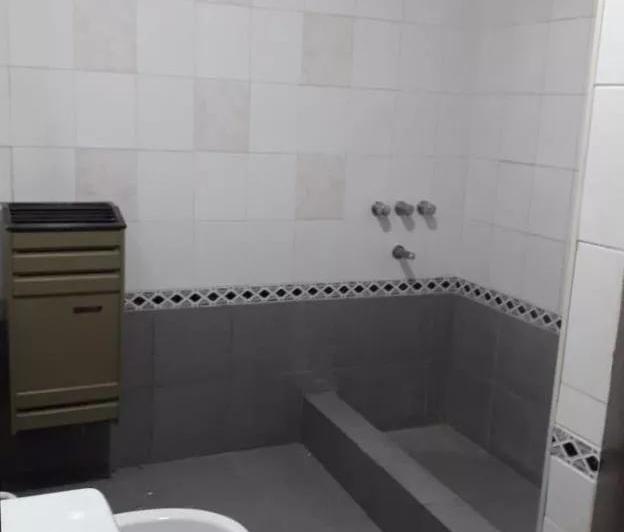 Casa en venta - 3 Dormitorios 2 Baños - Cochera - 400Mts2 - Tandil 4
