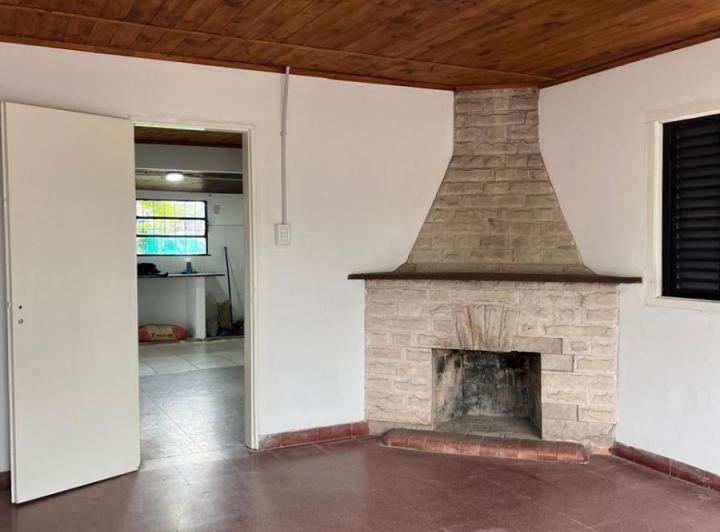 Casa en venta - 2 Dormitorios 1 Baño - 320Mts2 - San Miguel del Monte 3