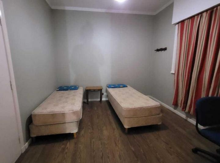 Casa en venta - 4 Dormitorios 3 Baños 1 Cochera - 330Mts2 - Miramar 5