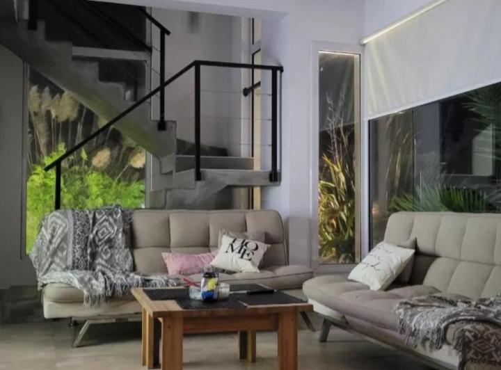 Casa en venta - 5 Dormitorios 4 Baños - 1.550Mts2 - Pinamar 4