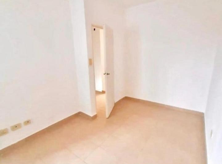 Departamento en venta - 2 Dormitorios 2 Baños - 60Mts2 - Berazategui 4