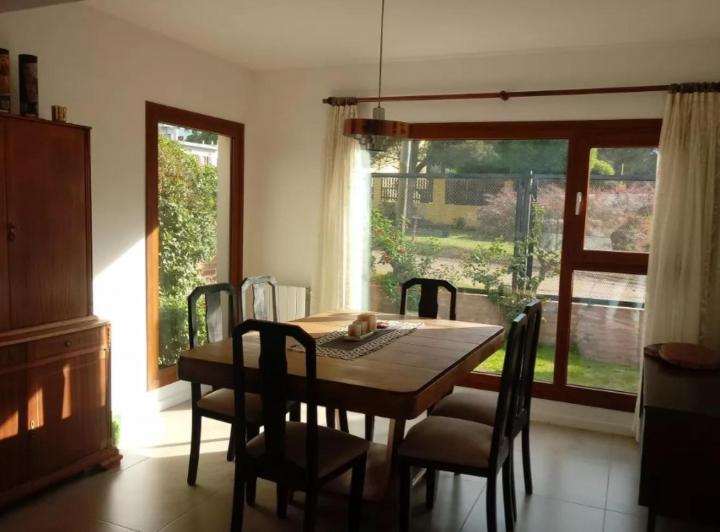 Casa en venta - 2 Dormitorios 2 Baños - Cocheras - 330Mts2 - Quequén 4