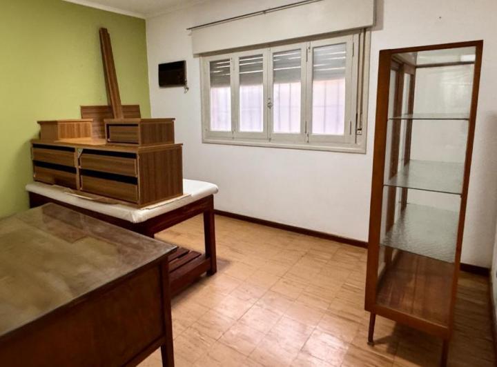 Departamento en venta - 2 Dormitorios 1 Baño - Cochera - 152Mts2 - Chivilcoy 5