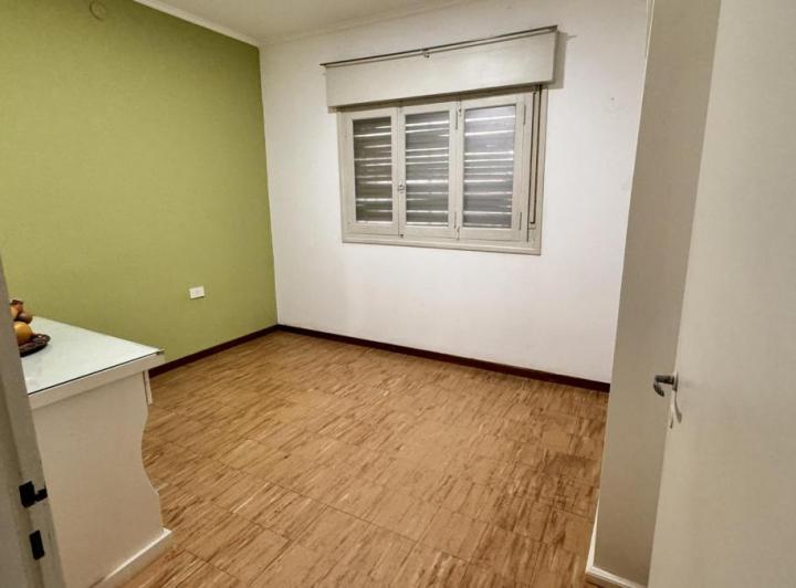 Departamento en venta - 2 Dormitorios 1 Baño - Cochera - 152Mts2 - Chivilcoy 3