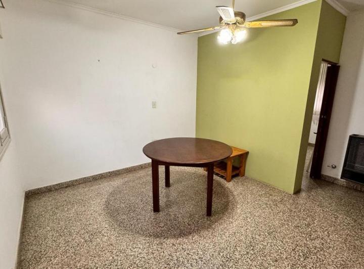 Departamento en venta - 2 Dormitorios 1 Baño - Cochera - 152Mts2 - Chivilcoy 4