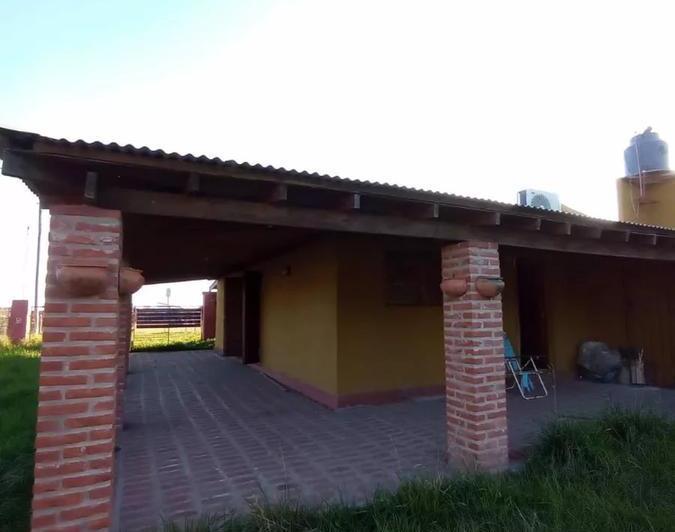 Casa en venta - 3 Dormitorios 2 Baños - 800Mts2 - Miramar 2