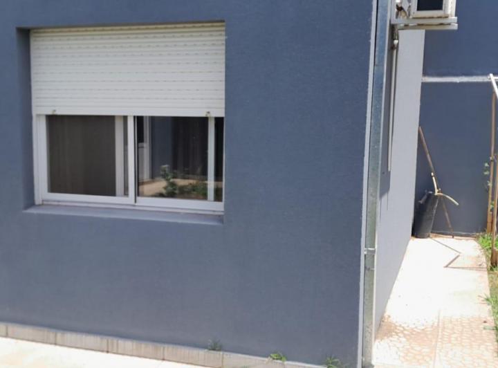 Casa en venta - 2 Dormitorios 1 Baño - Cochera - 380Mts2 - Chivilcoy 3
