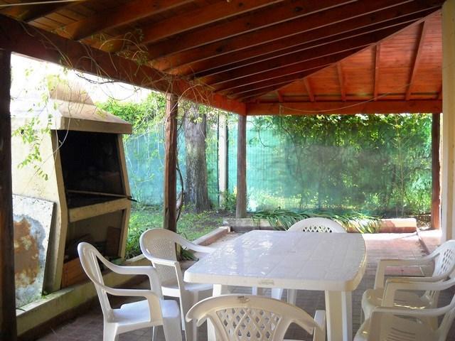 Casa en venta - 4 Dormitorios 2 Baños - 450Mts2 - Mar del Tuyú 3