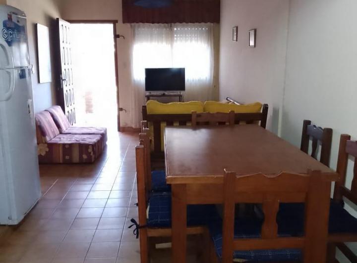 Casa en venta - 4 Dormitorios 2 Baños - 450Mts2 - Mar del Tuyú 5