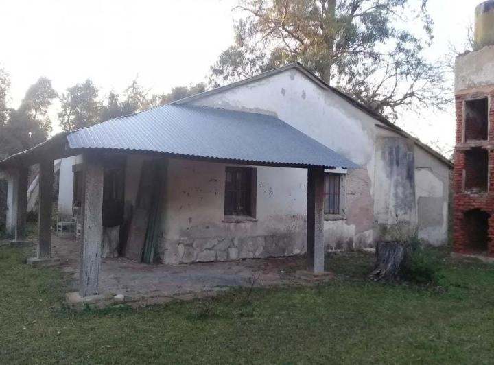 Casa en venta - 4 Dormitorios 1 Baño - 3382Mts2 - Punta Indio 5