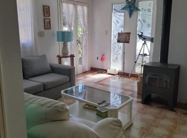 Casa en venta - 3 Dormitorios 2 Baños - Cochera - 900Mts2 - Necochea 2