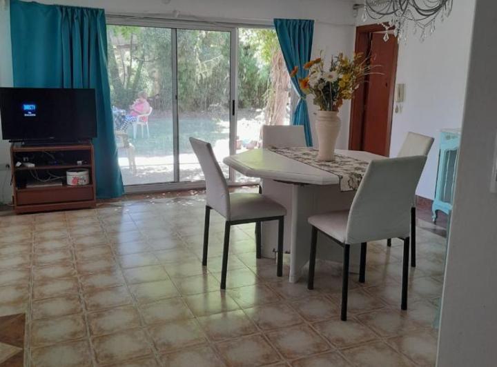 Casa en venta - 3 Dormitorios 2 Baños - Cochera - 900Mts2 - Necochea 3