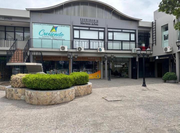 Local en venta - 1 Baño - Cipolletti 2
