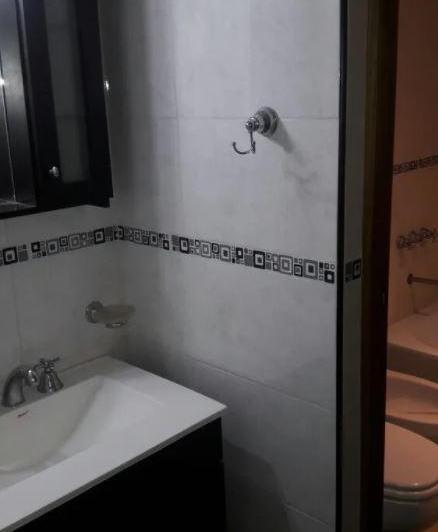 Casa en venta - 3 dormitorios 3 baños - 405mts2 - Santa Clara Del Mar 4