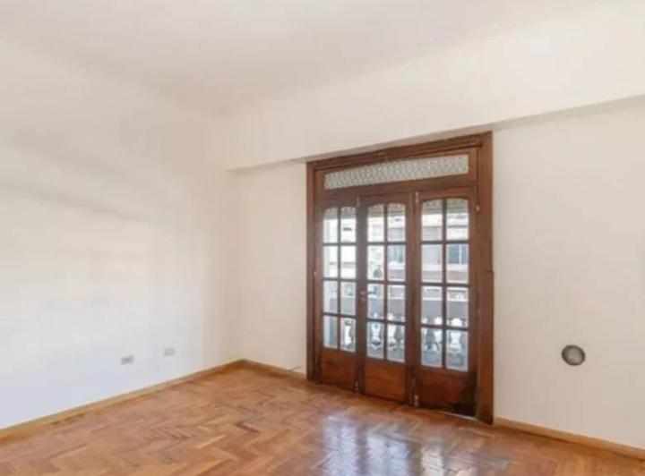 Departamento en venta - 2 Dormitorios 2 Baños - 80Mts2 - Floresta 5