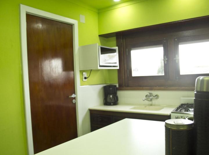 Casa en venta - 5 Dormitorios 3 Baños - Cocheras - 180Mts2 - Necochea 3