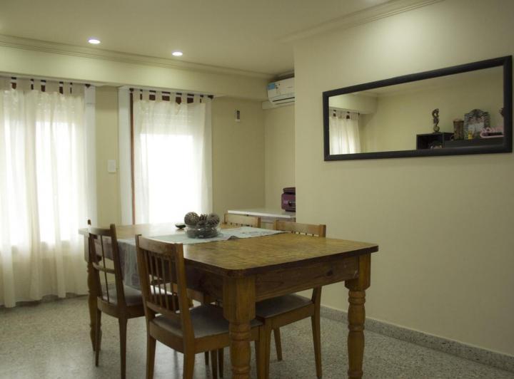 Casa en venta - 5 Dormitorios 3 Baños - Cocheras - 180Mts2 - Necochea 4