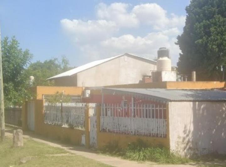 Casa en venta - 2 Dormitorios 1 Baño - Cochera - 157Mts2 - San Miguel 4