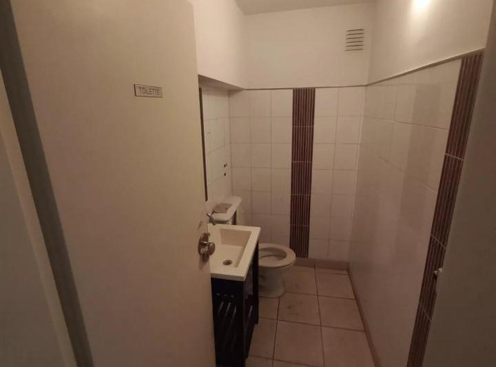 Local en alquiler - 7 Oficinas 3 Baños - 150Mts2 - Recoleta 1