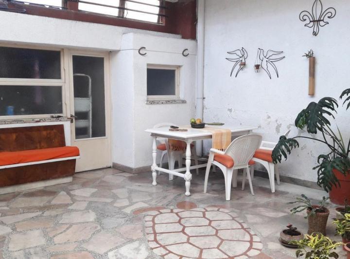 Casa en venta - 3 Dormitorios 2 Baños - Cochera - 220Mts2 - Mar del Plata 5